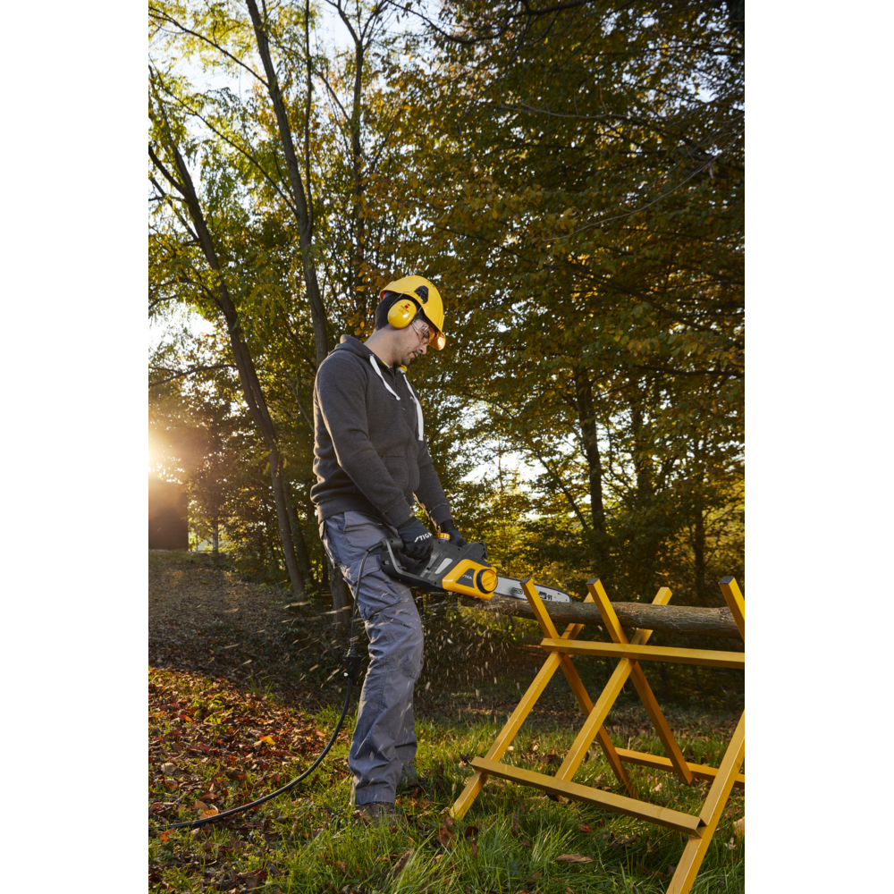 Tronçonneuse électrique CS 122c (16'')