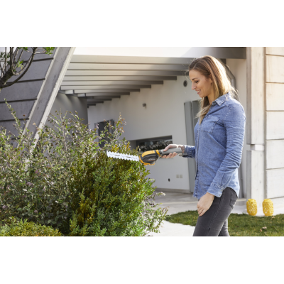 Outil multifonction à batterie SGM 102 AE