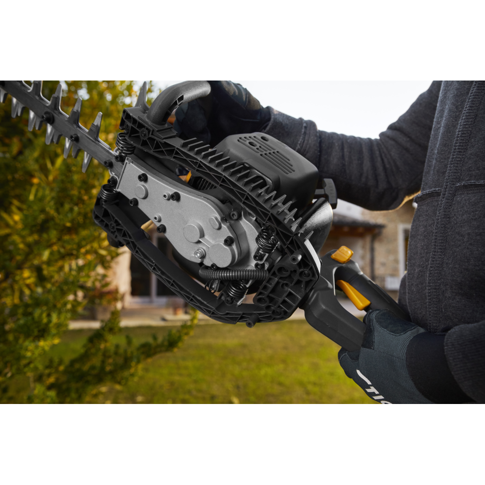 Taille haies thermique HT 525