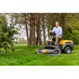 Autoportée à coupe frontale thermique Park 700 WX