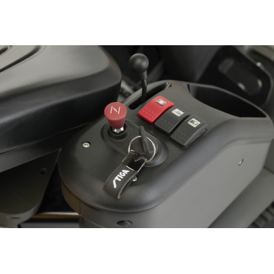 Autoportée à coupe frontale thermique Park 700 W