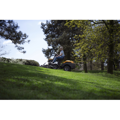 Autoportée à coupe frontale thermique Park 500