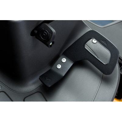 Autoportée à coupe frontale thermique Park 300 L