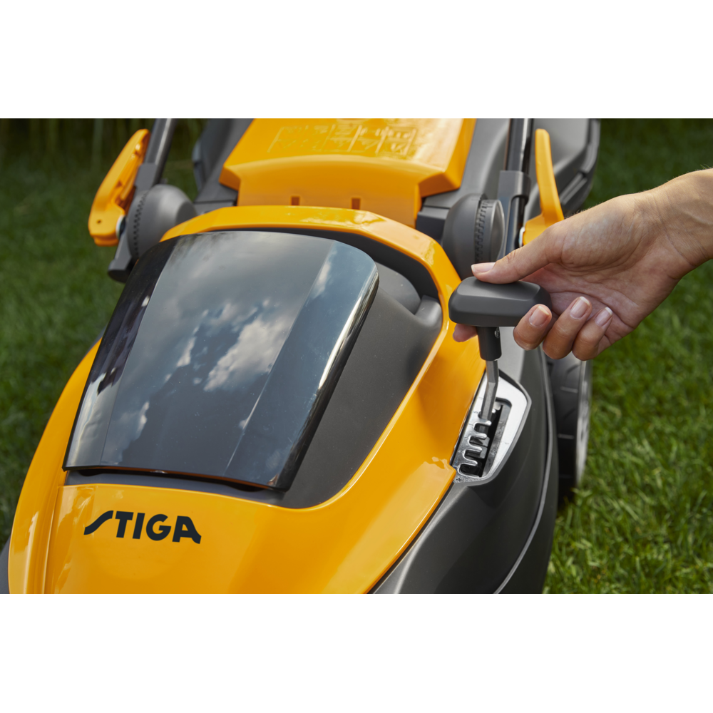 Tondeuse à batterie Stiga Collector 136e Kit