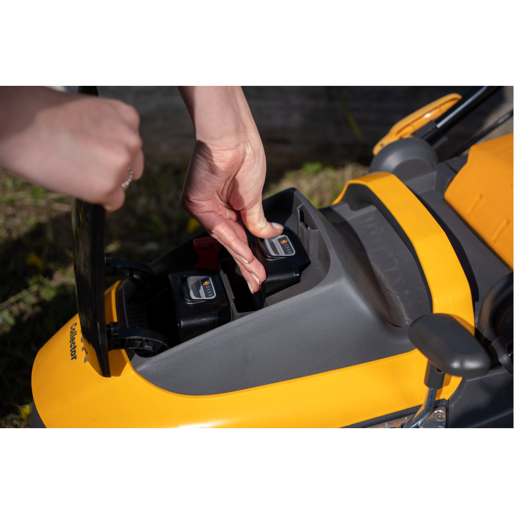 Tondeuse à batterie Stiga Collector 136e Kit