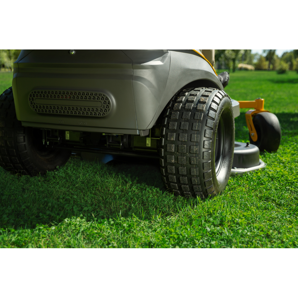 Autoportée à coupe axiale Stiga GYRO 900e